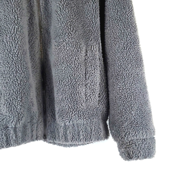 Urban Outfitters Gray Oversized Teddy Jacket‎ - Picture 4 of 6